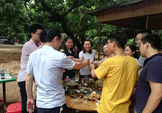“挑戰(zhàn)自我，凝聚力量，熔煉一流團(tuán)隊(duì)” 廣東優(yōu)科檢測戶外拓展活動(dòng)