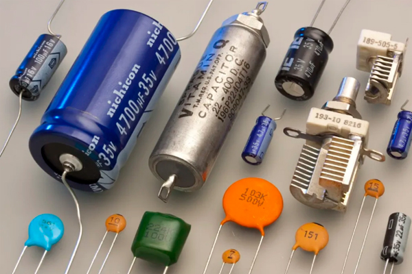 這3種電器千萬不要自己修，拔了插頭也帶電！.jpg